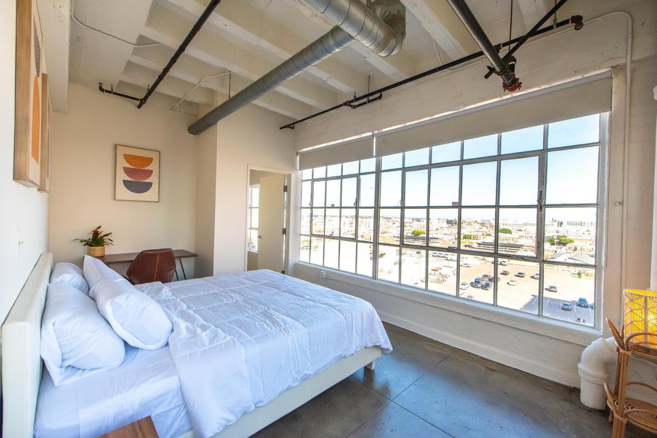 Stunning Downtown La 2 Bedroom/ 2 Bathroom Loft With Private Balcony. Appartement *